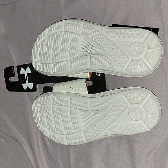 New! Under armour women's ignite Ic sandals - Picture 2 of 3